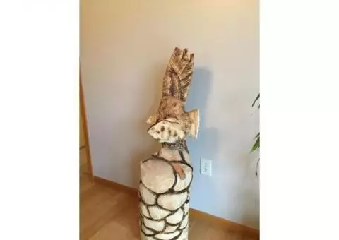 Chainsaw wood carvings